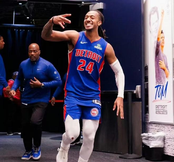 湖人9连胜终结！东契奇空砍32分难救主，詹姆斯