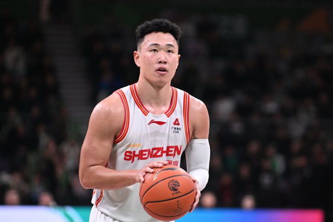 深圳男篮绝地反击逆转北控 史密斯压哨绝杀助队