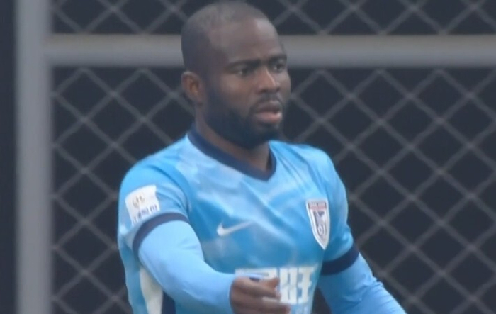 阿奇姆彭六度击溃海港防线 获中超第3轮最佳球员